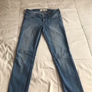 Hollister Light wash skinny jeans